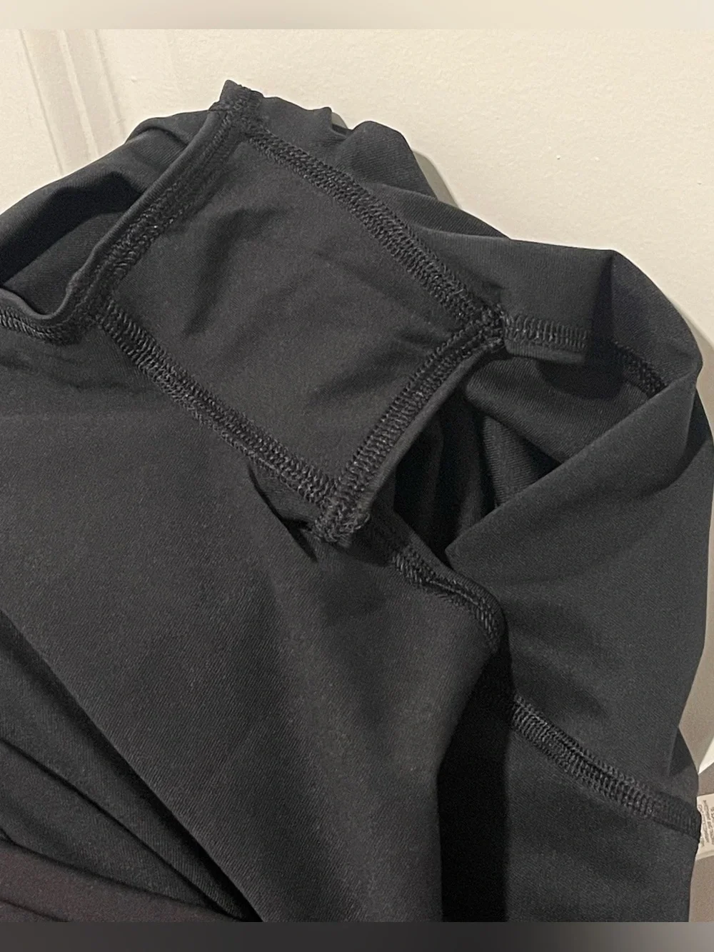 ALO Yoga Black Pleated Tennis Skirt